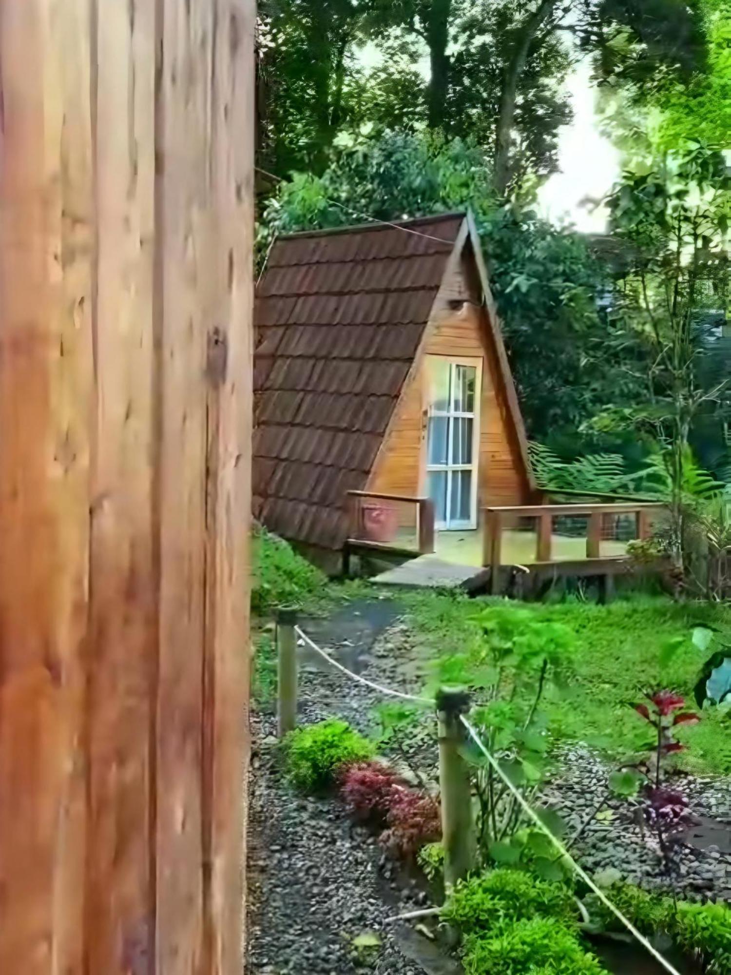 Penginapan Nuansa Riung Gunung Hotell Pangalengan Eksteriør bilde